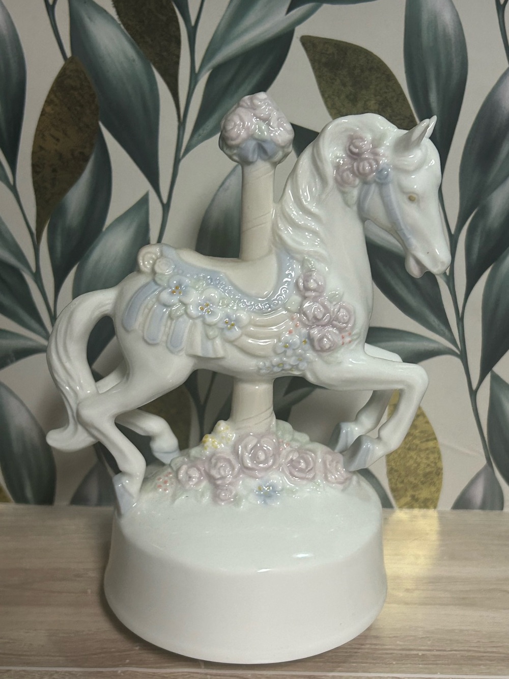 SOLD——Vintage Otagiri Pastel Porcelain Carousel Horse Music Box